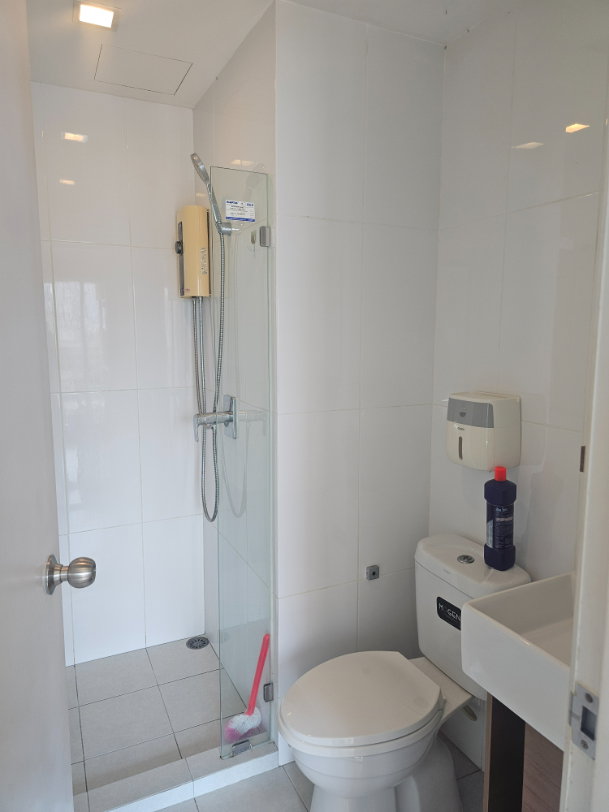 รูป ▚ LI171ツ ให้เช่า: Condolette Pixel Sathorn 1 ห้องนอน 29sqm. ✨ ราคาดีสุดๆ ห้องหายาก! พร้อมทีวี+เครื่องซักผ้า และสิทธิจอดรถ 🏙️ - รูปที่ 5/6