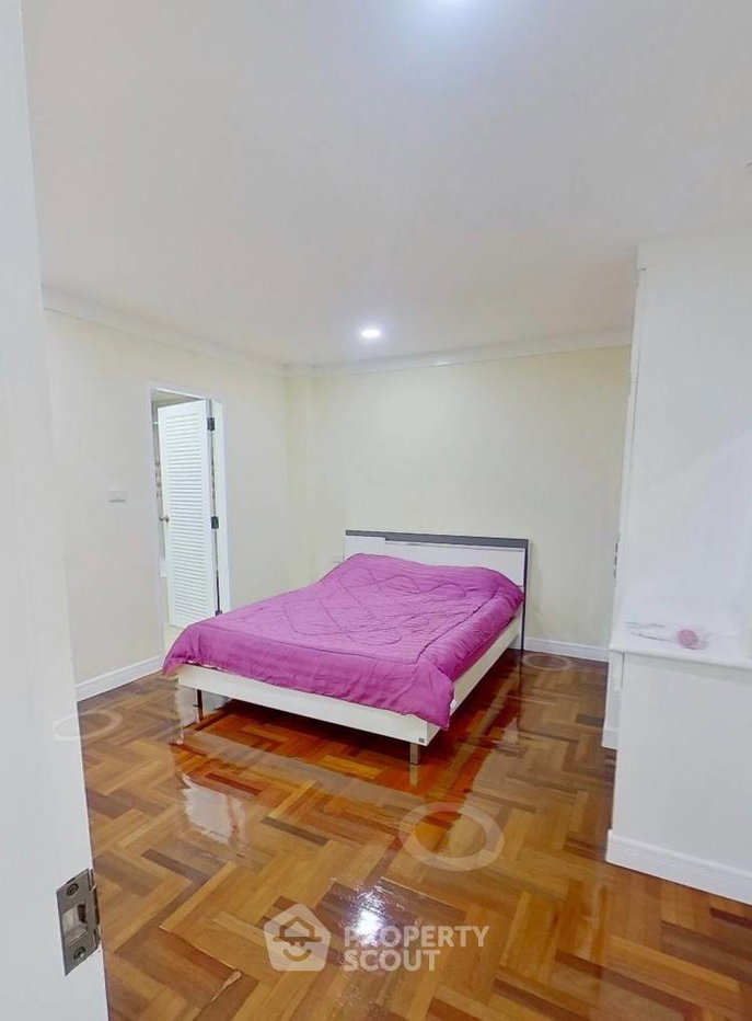 รูป คอนโด 2-ห้องนอน ที่ 49 สวีท ใกล้ BTS ทองหล่อ (ID 753300) - รูปที่ 8/12