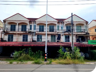 Shophouses for sale Chanthaburi : FOR SALE  COMMERCIAL BUILDING PROPERTY  3787000 BAHT.