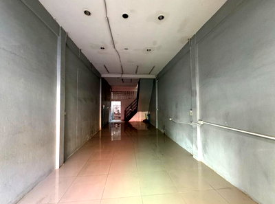 เช่าอาคารพาณิชย์ กรุงเทพมหานคร : เช่าตึกแถว ถนนอิสรภาพ ตลาดพรานนก 