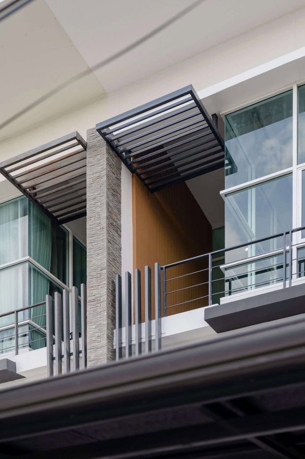 รูป 🏠 ทาวน์โฮม 3 ชั้น รีโนเวทใหม่ ใกล้ MRT 🌟 ลาดพร้าว–นาคนิวาส (Ladprao–Nakniwas) - รูปที่ 1/4