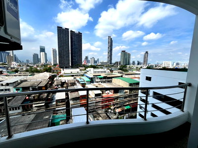 Condos for rent Sathon Nuea Road : Supalai River Place (Charoen Nakhon), 9th Floor  Size: 35 sq m