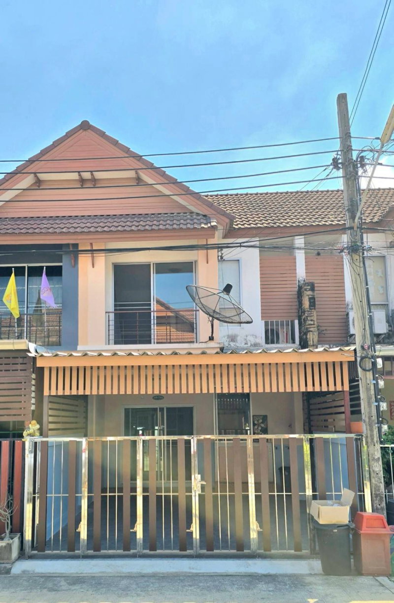 Townhouses for rent : Prime PLace 1