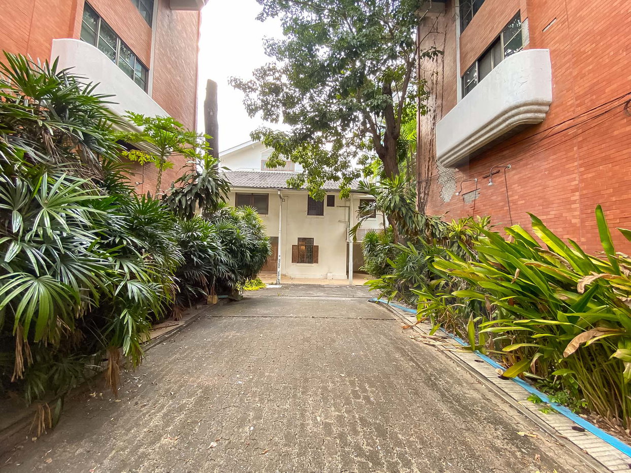 รูป Chidlom – Ploenchit Land studio, for sale - รูปที่ 10/55