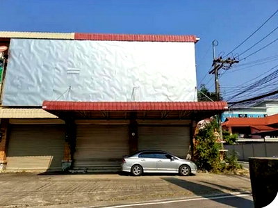 Shophouses for sale Chiang Mai : FOR SALE  COMMERCIAL BUILDING PROPERTY  8197000 BAHT.