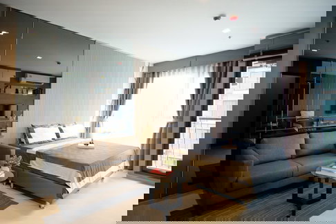 คอนโดให้เช่า Rhythm สุขุมวิท 36-38 (ราคาพิเศษ!!!) ใกล้ BTS ทองหล่อ