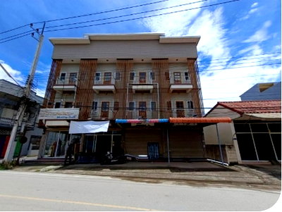 Shophouses for sale Chiang Mai : FOR SALE  COMMERCIAL BUILDING PROPERTY  3242000 BAHT.
