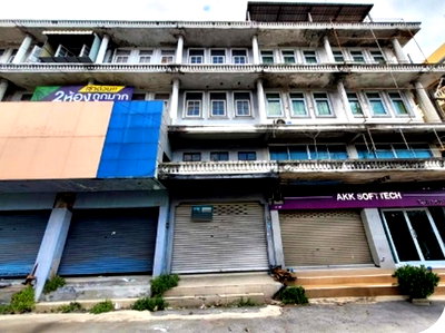 Shophouses for sale Pathumthani : FOR SALE  COMMERCIAL BUILDING PROPERTY  1334000 BAHT.