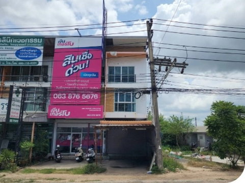 FOR SALE  COMMERCIAL BUILDING PROPERTY  3992000 BAHT.