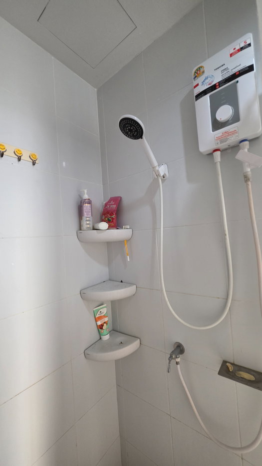 รูป เดอะคิทท์ ไลท์ บางกะดี 👉ให้เช่า 5,500 บาท ตึกA2 ชั้น4 👉มีแอร์ 2 เครื่อง 👉ใกล้อุตสาหกรรม บางกะดี - รูปที่ 10/17