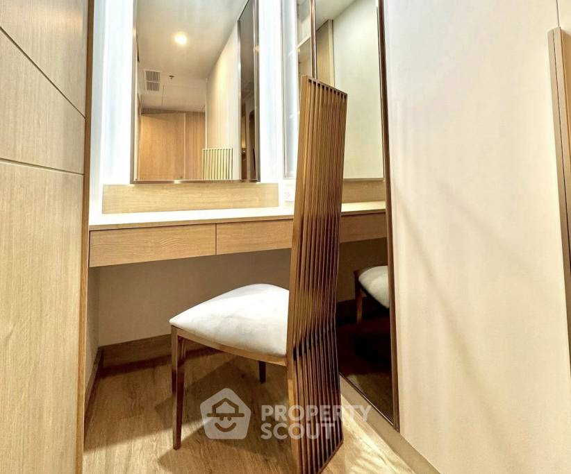 รูป คอนโด 3-ห้องนอน ที่ เดอะ รอยัล ศาลาแดง คอนโดมิเนียม ใกล้ MRT สีลม (ID 2763982) - รูปที่ 4/10