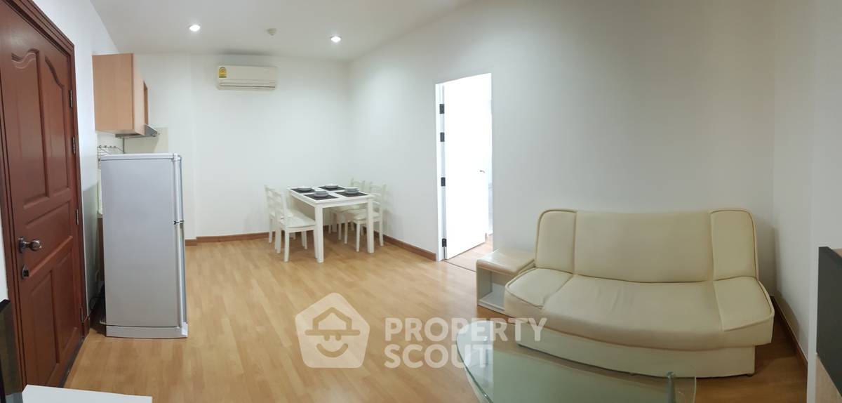picture 1-BR Condo at PG Rama 9 near MRT Phra Ram 9 (ID 666028) - 3/12