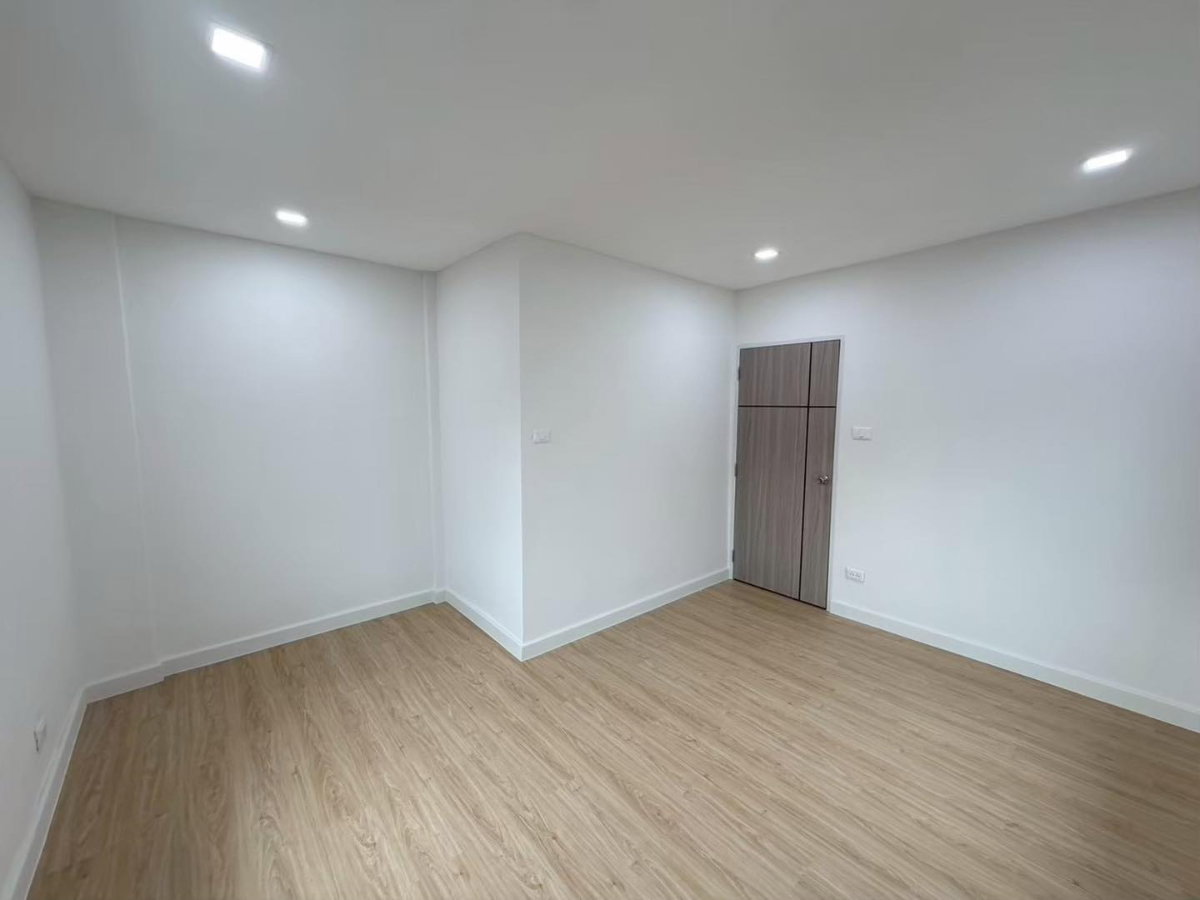 รูป 🏡✨ ขายทาวน์เฮาส์ 2 ชั้น เกษตร-นวมินทร์ ✨🏡 💰 3.29 ล้าน ฟรีโอน  📍 ซอยประเสริฐมนูกิจ  บึงกุ่ม - รูปที่ 32/34