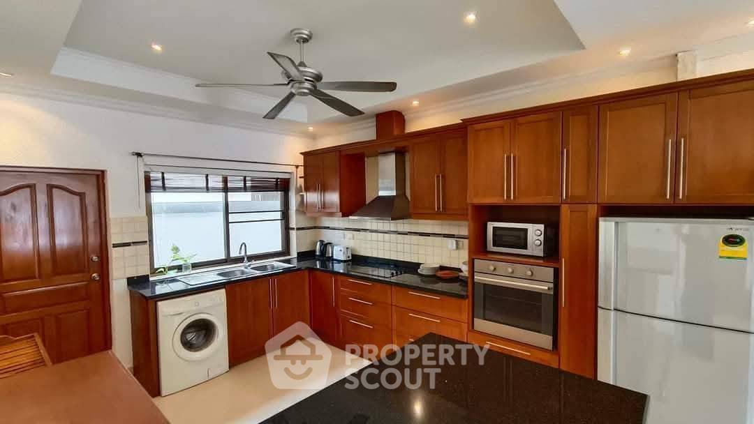 รูป วิลล่า 4-ห้องนอน ที่ อะแดร์ การ์เดน 2 ใกล้ เมืองพัทยา (ID 2098339) - รูปที่ 4/16