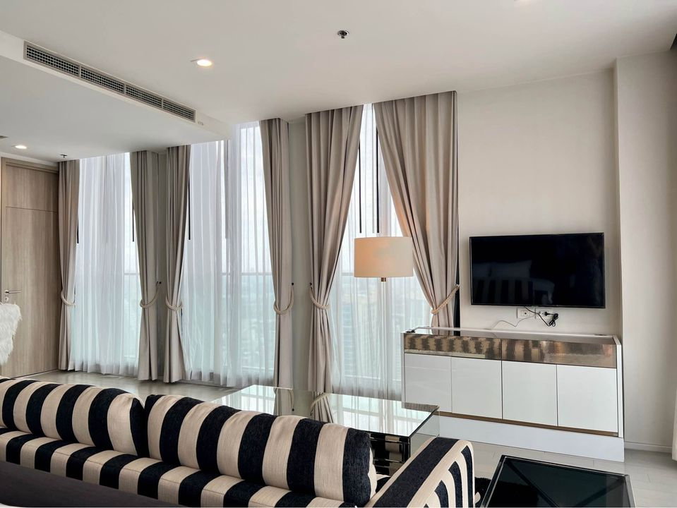 รูป ++++เช่าด่วน+++  ห้องสวย Noble Ploenchit ** 3 ห้องนอน ขนาด 208.68 ตร.ม. แต่งครบพร้อมเข้าอยู่ - รูปที่ 24/42