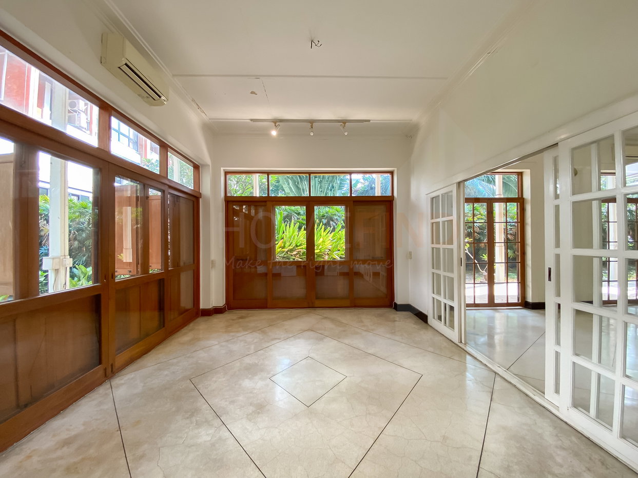รูป Chidlom – Ploenchit Land studio, for sale - รูปที่ 30/55