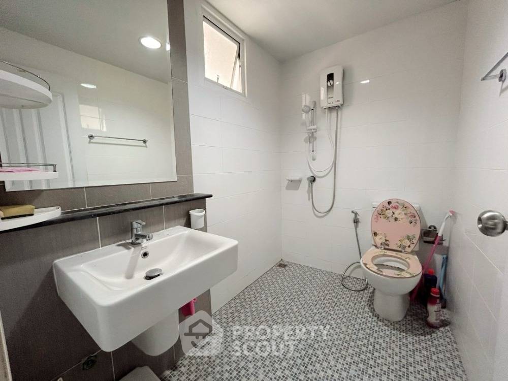 รูป ทาวน์เฮ้าส์ 3-ห้องนอน ใน จรเข้บัว (ID 2006748) - รูปที่ 12/17