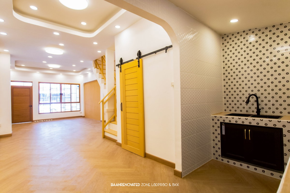 รูป น้อง H o k k a i d o ~ นวมินทร์ 135 รีโนเวทใหม่ ~   กลายเป็นสไตล์ญี่ปุ่นน่ารักสุดๆ งานมีเนียมลายไม้สวยๆ เกรดพรีเมี่ยม - รูปที่ 10/14