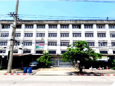 Shophouses for sale Premruethai School  : FOR SALE  COMMERCIAL BUILDING PROPERTY  5800000 BAHT.