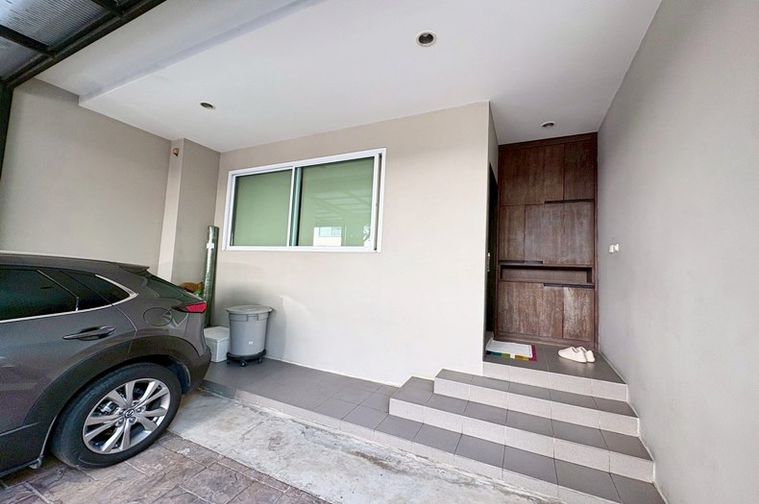 3-bed townhouse for sale, 220 sqm, 23.9 sq wah, Private Nirvana Life Exclusive