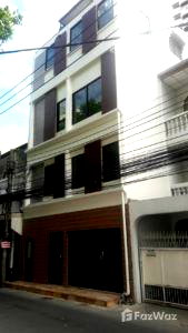 Townhouses for rent St. Andrews International School Bangkok : 9 Bedroom Townhouse for rent in Khlong Tan Nuea, Bangkok  159335