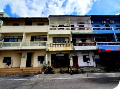 Shophouses for sale Songkhla : FOR SALE  COMMERCIAL BUILDING PROPERTY  3166000 BAHT.