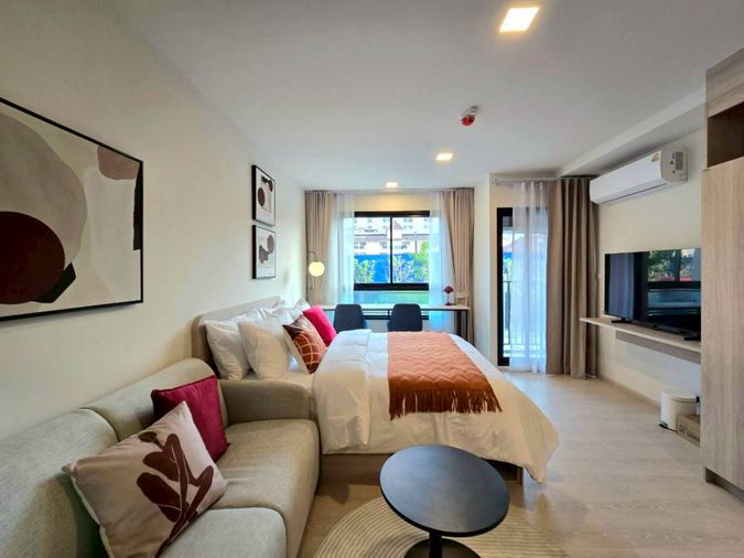 ​🏫 ขายดาวน์ถูกกว่านี้ไม่มีแล้ว! 45,000.- | dcondo vivid ติดรั้ว ม.กรุงเทพ | 1.79 ลบ. | Line: @whitesand