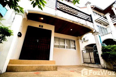 Houses for sale Patong : 4 Bedroom Villa for sale in Patong, Phuket  28734