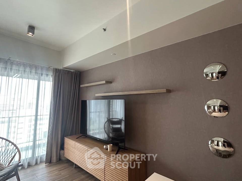 รูป คอนโด 2-ห้องนอน ที่ เดอะ ลอฟท์ อโศก ใกล้ MRT เพชรบุรี (ID 2817212) - รูปที่ 3/18