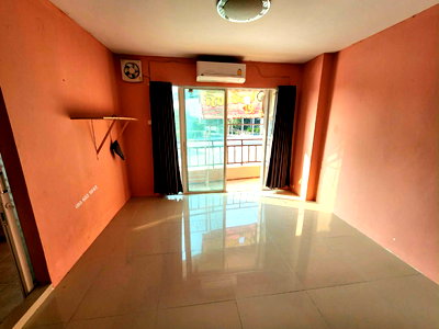 เช่าคอนโด เขตบางคอแหลม : 🪴🪴🪴 ให้เช่าคอนโด เจริญกรุง เพลส (( 35 ตรม / 6999 ต่อเดือน / เป็นห้องเปล่านะคะ / ห้องกว้าง แต่งสวย / ถูกสุดในโครงการ  )) ใกล้ รพ เจริญกรุงประชารักษ์