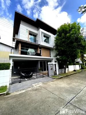 เช่าบ้านเดี่ยว กรุงเทพมหานคร : บ้านเดี่ยวให้เช่า 3 ห้องนอน ในโครงการ เนอวานา บียอนด์ ไลท์ พระราม 9 1377008