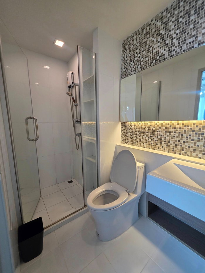 picture Aspen Lasalle Condo for rent.   .... - 12/18
