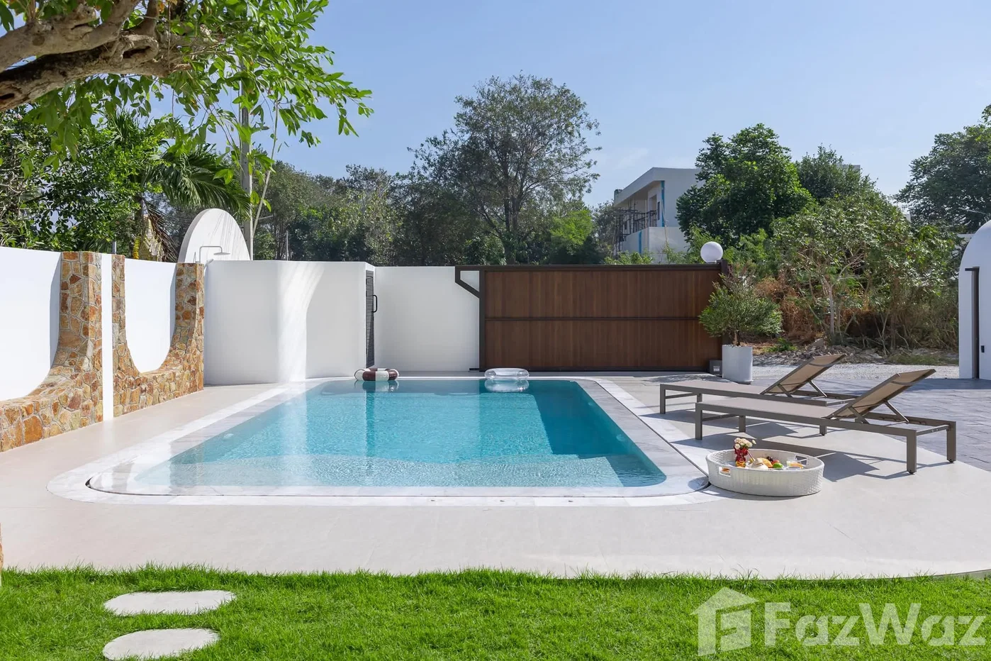 รูป วิลล่าให้เช่า 4 ห้องนอน ใน ห้วยใหญ่, ชลบุรี 2015026 - รูปที่ 2/27