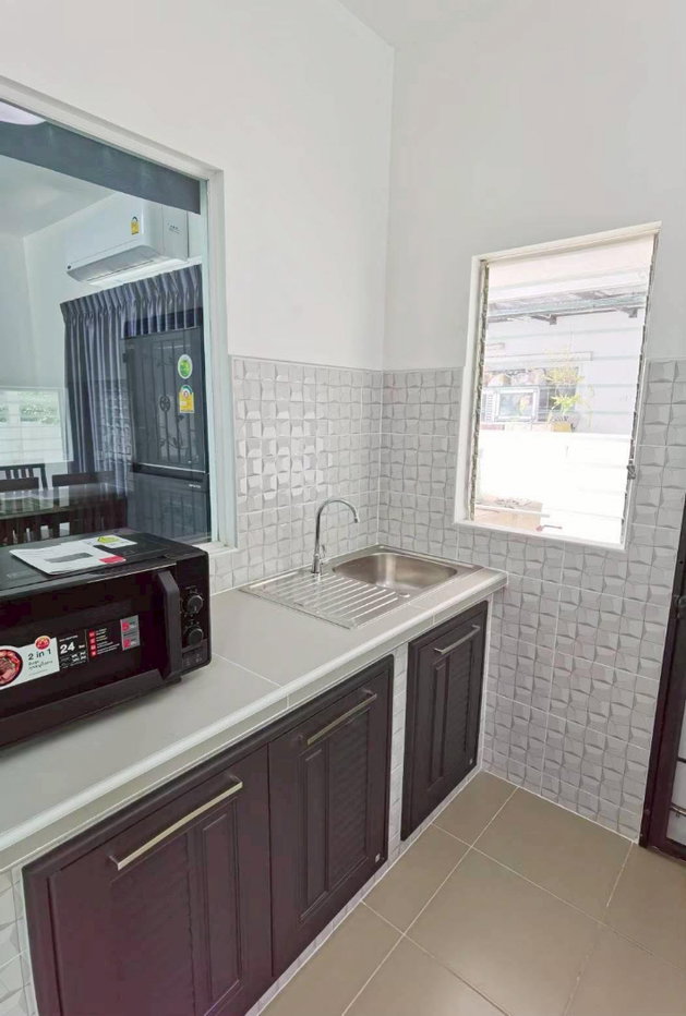 รูป ให้เช่าบ้านเดี่ยวอินนิซิโอ1รังสิต-คลองสาม  พื้นที่ 51 ตรว. 3นอน  2น้ำ  1ครัว  2ที่จอดรถ - รูปที่ 11/18