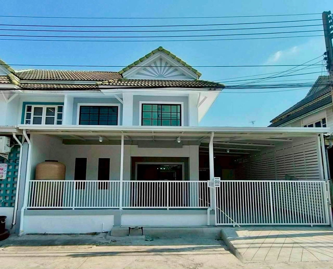 รูป ขายบ้านแฝด 2 ชั้น #บ้านผ่อนตรง หมู่บ้านพฤกษา 13 คลองสาม | พื้นที่กว้าง 5 ห้องนอน เหมาะสำหรับครอบครัวใหญ่ - รูปที่ 2/20