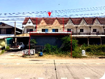 Shophouses for sale Lu Amnat Amnat Charoen : FOR SALE  COMMERCIAL BUILDING PROPERTY  2282000 BAHT.