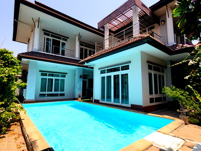 บ้านเดี่ยว เขตบางแค : ขายบ้านเดี่ยว บางแวก–ทวีวัฒนา พื้นที่ 150 ตร.วา บ้านสไตล์รีสอร์ท พร้อมสระว่ายน้ำและสวนส่วนตัว ใกล้ ม.มหิดล — บ้านที่ให้ความรู้สึกเหมือนพักผ่อนทุกวัน “บ้านแบบนี้ไม่มีในตลาดเยอะ”