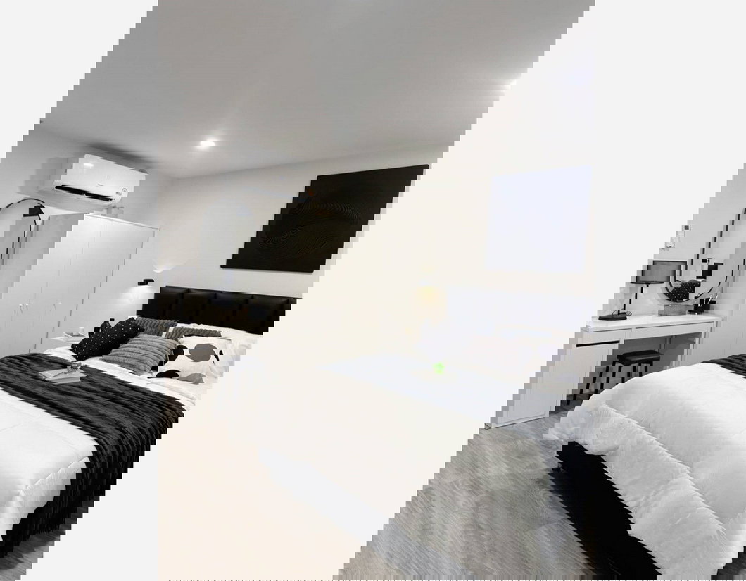 รูป Call : 061-249-4695 ขาย รัชดาซิตี้ คอนโด ใกล้ MRT ห้วยขวาง 300 เมตร ขนาด 33 ตารางเมตร ชั้น7 ตกแต่งใหม่พร้อมเข้าอยู่ - รูปที่ 1/11