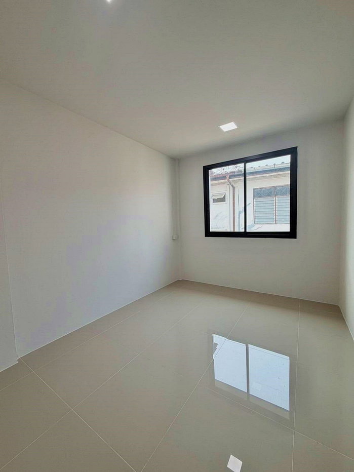 รูป บ้านสวย  ใจกลางเมืองนนทบุรี  3 ห้องนอน  หมู่บ้านเรวดี 3   ซอยเรวดี 57   ใกล้กระทรวงสาธารณะสุข - รูปที่ 19/21