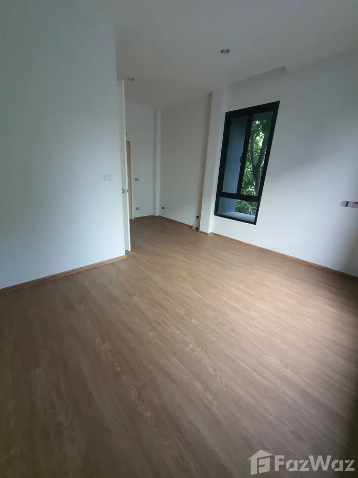 รูป บ้านเดี่ยวให้เช่า 5 ห้องนอน ใน บางจาก, กรุงเทพมหานคร 1962808 - รูปที่ 4/26