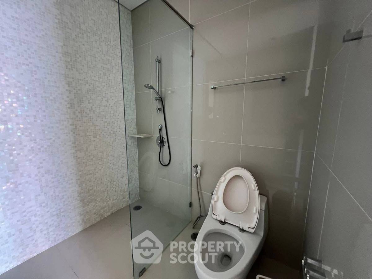 รูป คอนโด 1-ห้องนอน ที่ รีเฟล็คชั่น จอมเทียน บีช พัทยา ใกล้ เมืองพัทยา (ID 2820630) - รูปที่ 9/10