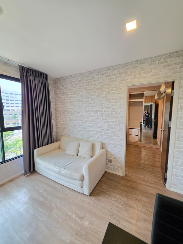 รูป เอพพิโซด​ พหลโยธิน​  สะพาน​ใหม่​ ใกล้​รถไฟฟ้า​บีทีเอส​สายหยุด - รูปที่ 4/17