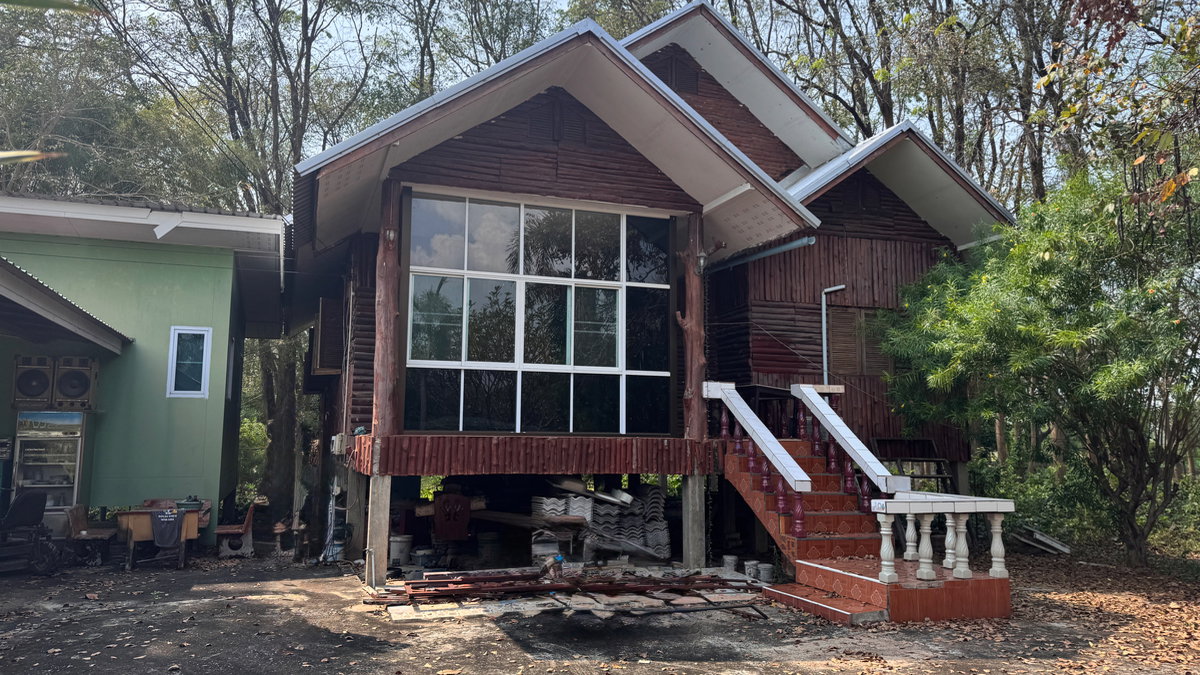 รูป ขายที่ดิน 11 ไร่ ต.ดอนทอง  จ.พิษณุโลก + บ้าน2หลัง ประตูรั้วเป็นรีโมท รั้วล้อมรอบครบ4ด้านหมดแล้ว พร้อมต้นมะม่วง กระท้อน กล้สย มะนาว   - รูปที่ 1/21