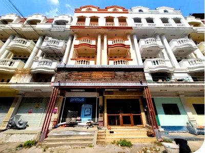 Shophouses for sale Ramkhamhaeng Road : FOR SALE  COMMERCIAL BUILDING PROPERTY  8969000 BAHT.