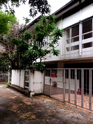 เช่าโฮมออฟฟิศ กรุงเทพมหานคร : ให้เช่าทาวน์โฮม 2 ชั้น (บ้านมุม) ซอยเอกมัย 22 รีโนเวทใหม่ | เหมาะอยู่ + โฮมออฟฟิศ + สตูดิโอ