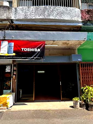 อาคารพาณิชย์ สำนักงานขนส่งจังหวัดเชียงใหม่ : ขายตึกพาณิชย์ ใกล้สี่แยกหนองประทีป ใกล้รพ.กรุงเทพเชียงใหม่