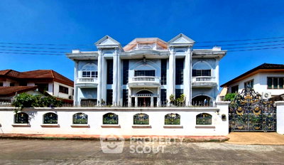 Houses for sale Bangkok : 7-BR House in Chan Kasem (ID 2785495)