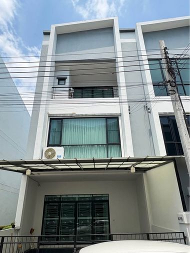 ให้เช่าทาวน์โฮม 3 ห้องนอน 200 ตร.ม. 22 ตร.ว. คอร์ดิซ แอท อุดมสุข