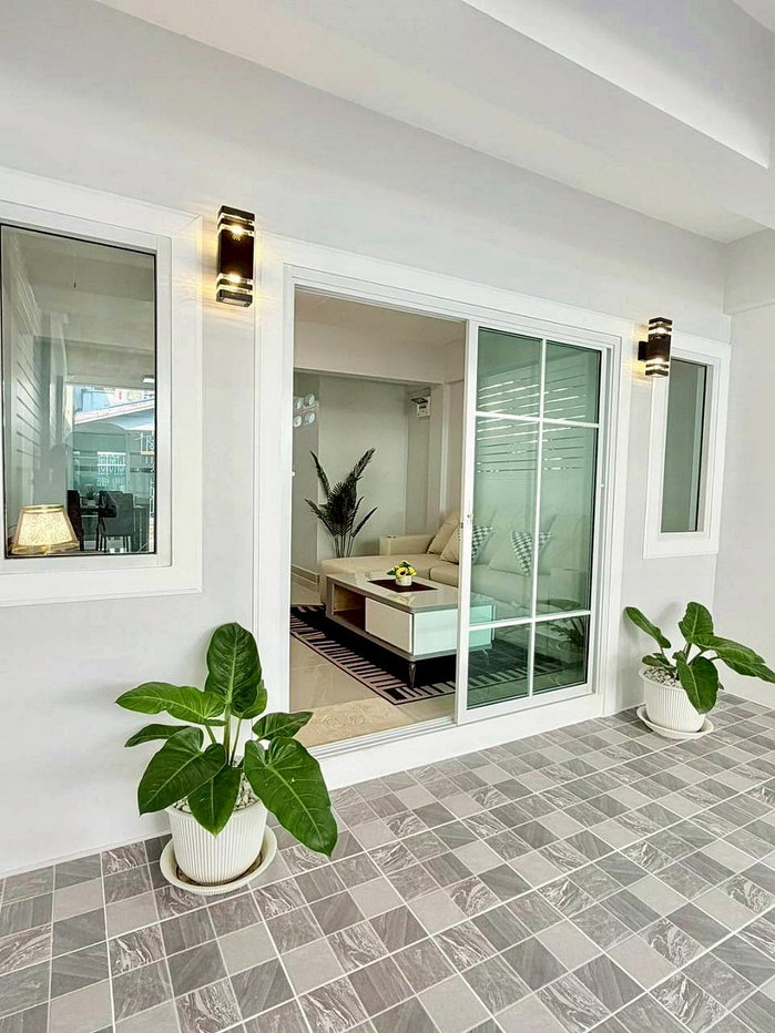 รูป ทำเลดี  ติดถนนกาญจนาภิเษก  #หมู่บ้าน ป.ฝาสุข นิเวศน์  บางบัวทอง  รีโนเวทใหม่  ห่างเซ็นทรัล เวสเกต เพียง 2 ป้ายรถเมล์ - รูปที่ 4/19