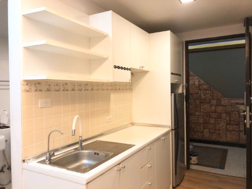 picture Sell or Rent Luxury service Condo  - 16/20